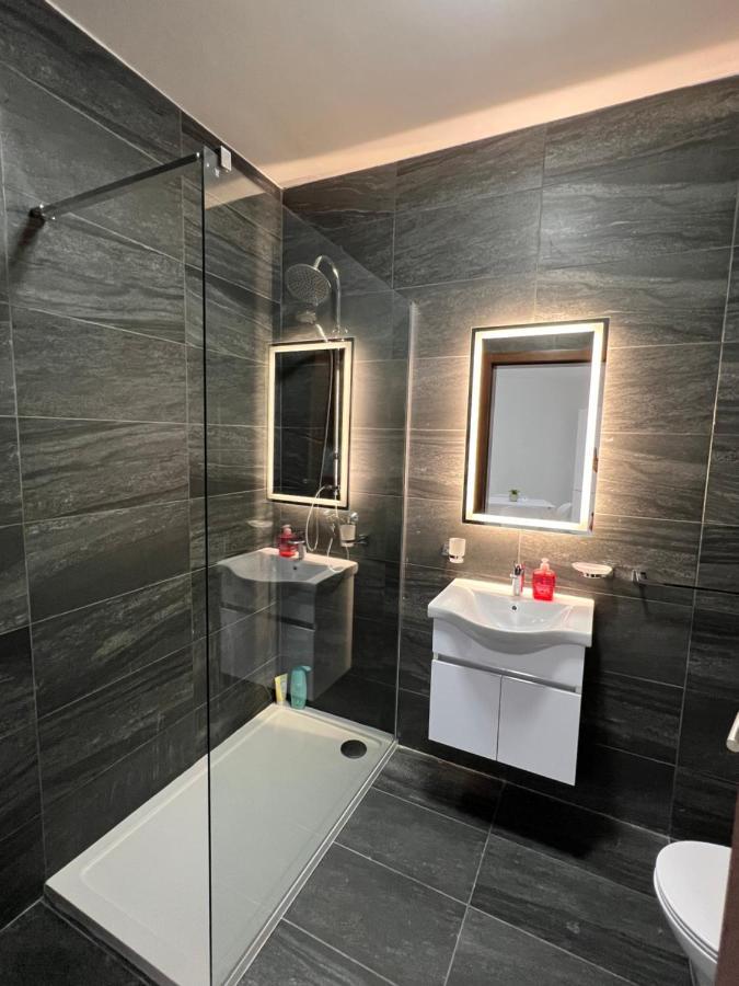 Condo With Patio Overlooking Piazza Gzira Bagian luar foto